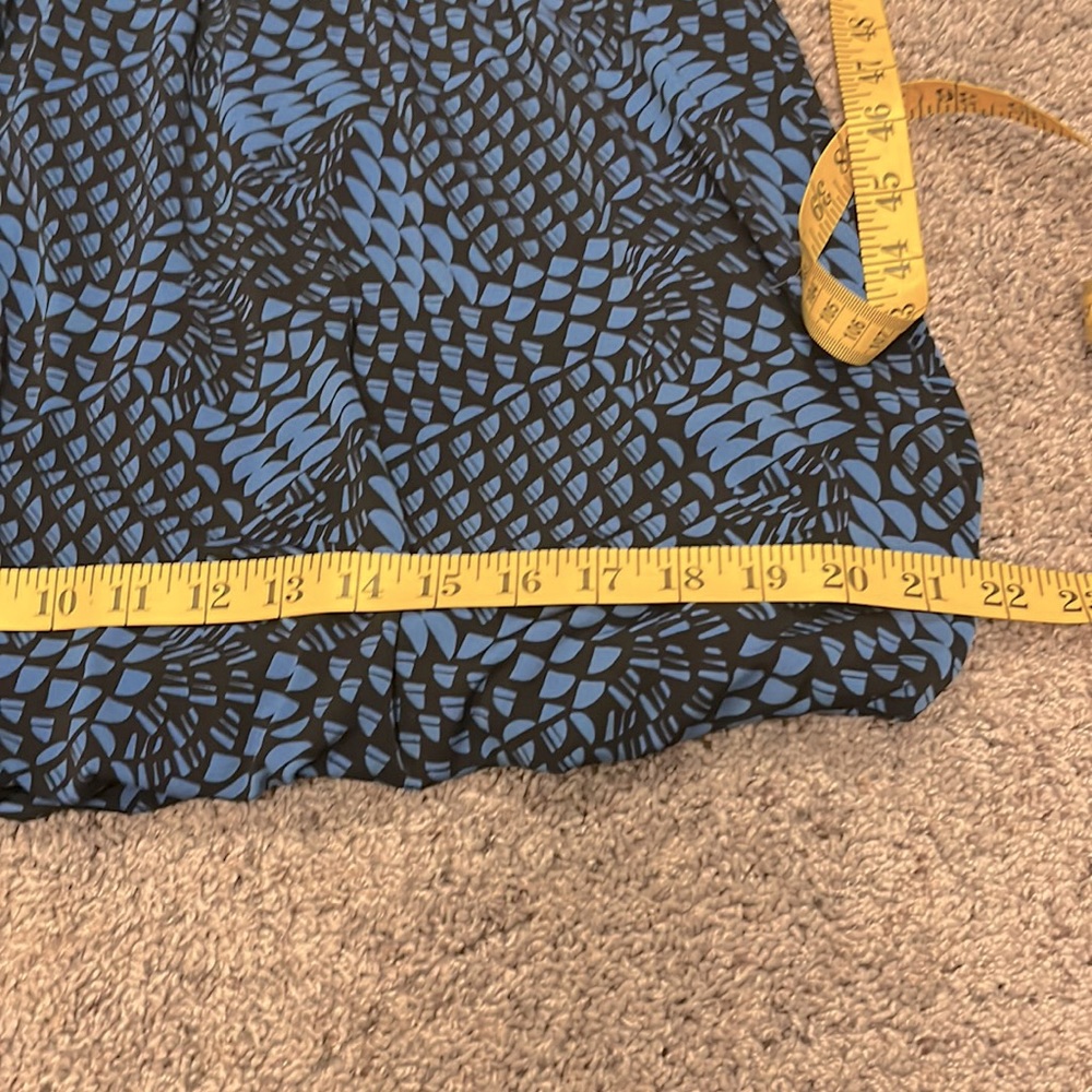 Banana Republic strapless dress, blue, black, cinched waste, small. - Picture 8 of 9